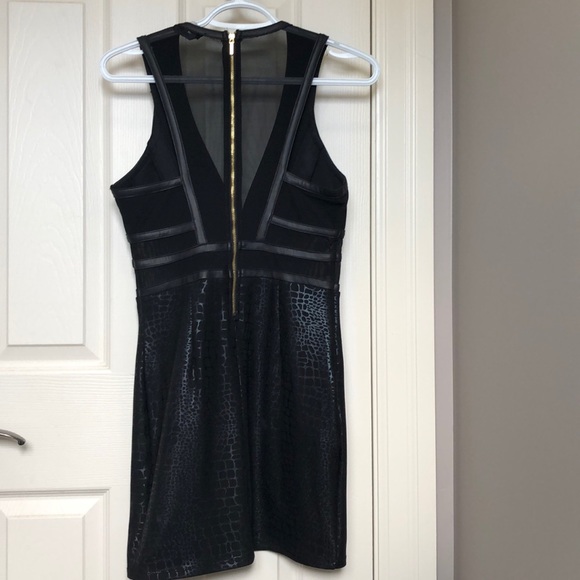 Tight black bodycon party dress - Picture 2 of 4